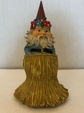 Travelocity The Roaming Gnome Figurine 2007 Hawaii Collectible Promotional